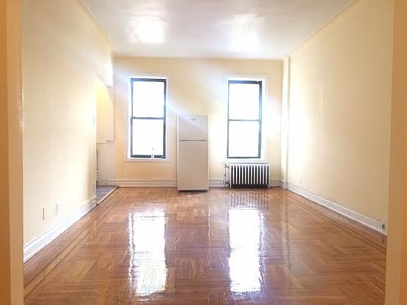 2nd image of 4345 44th St