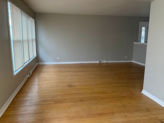 2nd image of 288 Paxton Ave
