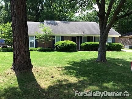 2nd image of 717 Dubuque Dr