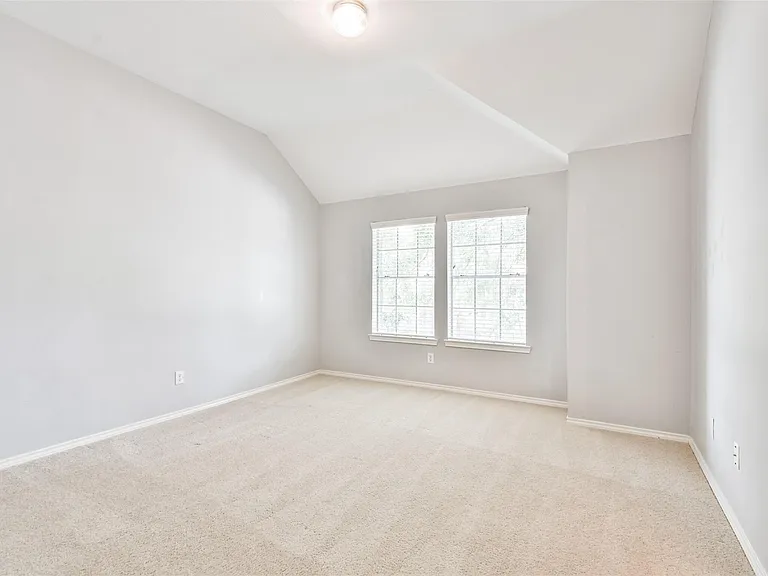 18802 Half Volley Cir — Photo 31
