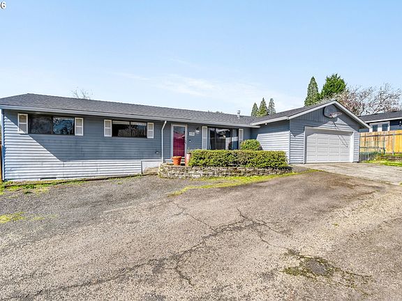 2nd image of 3886 SE Sunset Ct
