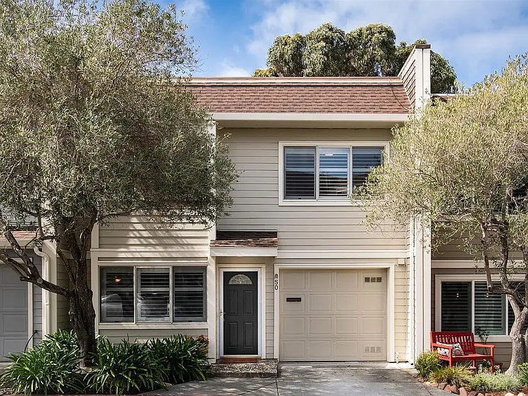 50 Mariner Green Dr — Photo 1