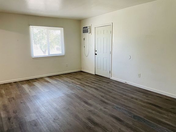 2nd image of 590 Las Palmas Ave #14