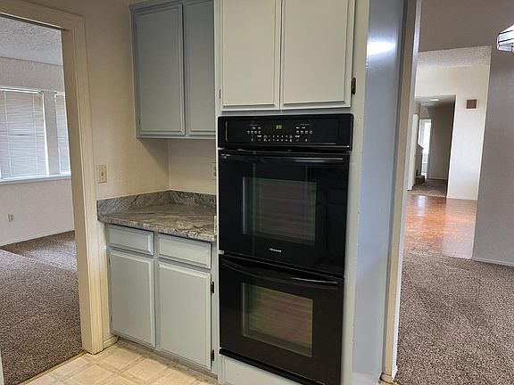 5th image of 1405 Emigrant Way