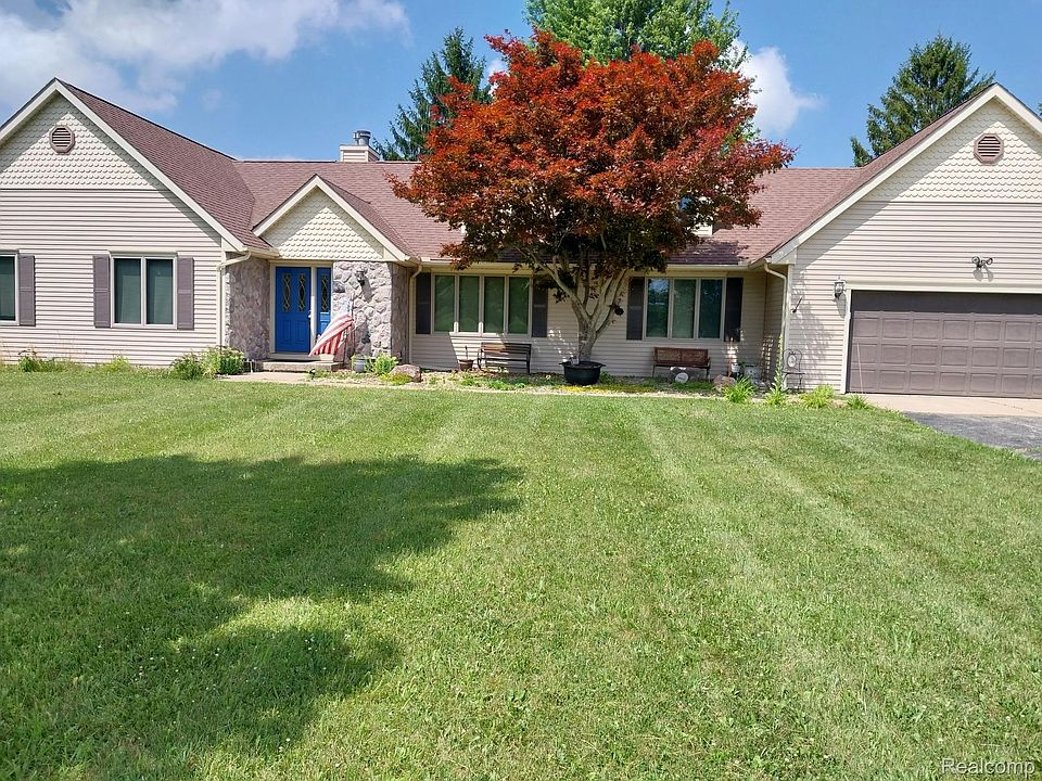 1st image of 3581 N Burkhart Rd