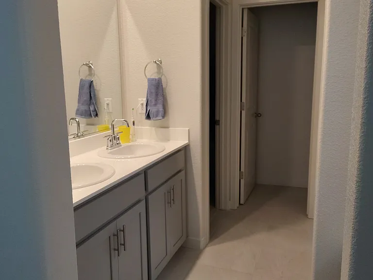 856 Telford Dr — Photo 5