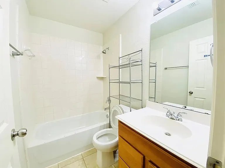 3416 Woodheights Ct — Photo 17