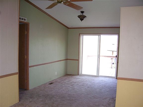 4th image of 327 Olympic Dr