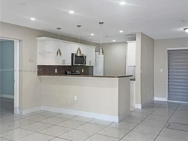 17311 NW 49th Ave — Photo 3
