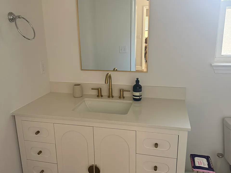 823 Fairview Dr