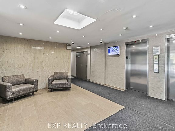 4th image of 3120 Kirwin Ave #509