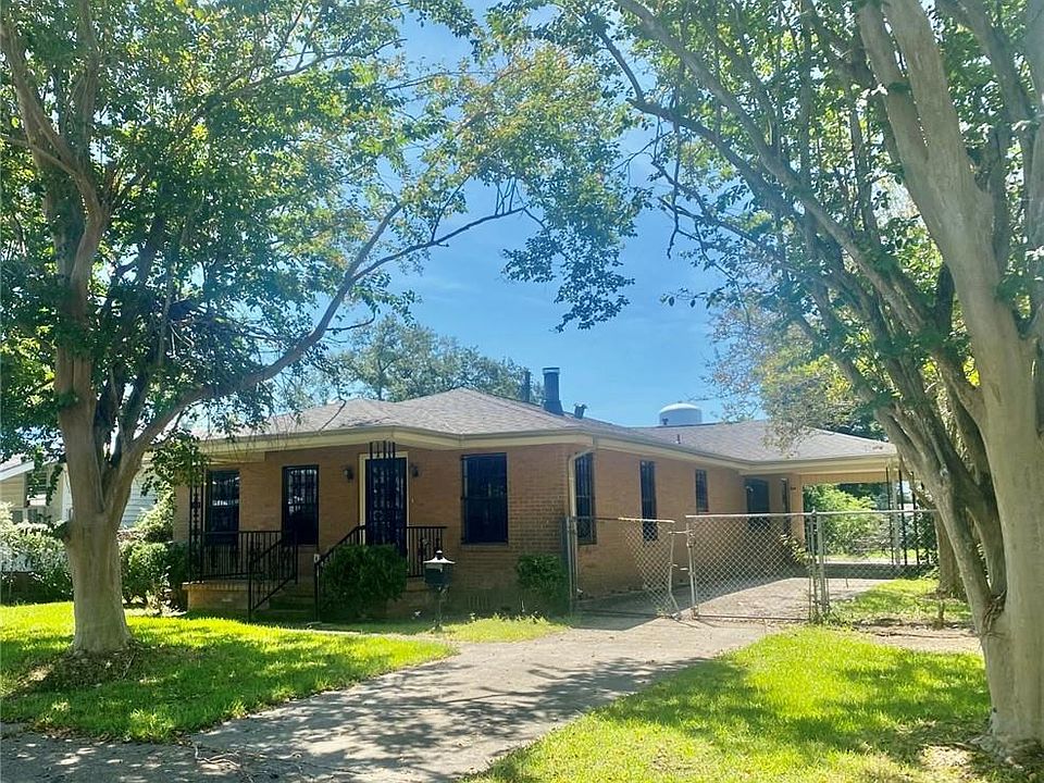 1st image of 612 Gulf St