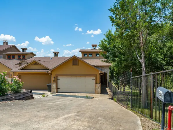 946 PARKVIEW DR #946, Canyon Lake, TX 78133