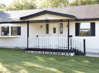 1904 Little Flock Dr, Little Flock, AR 72756