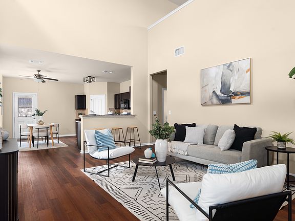4th image of 3301 Ortman Dr