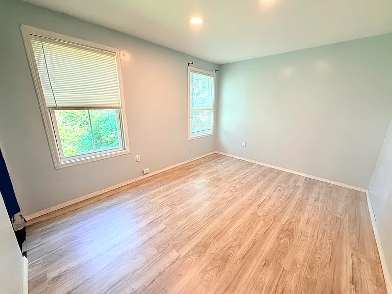 1601 Sexton St — Photo 9