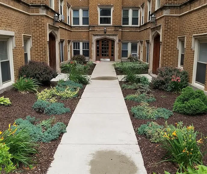 444 Des Plaines Ave — Photo 1