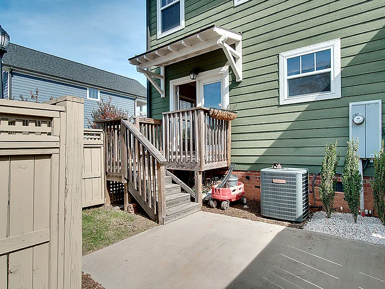 15 Jay St — Photo 17