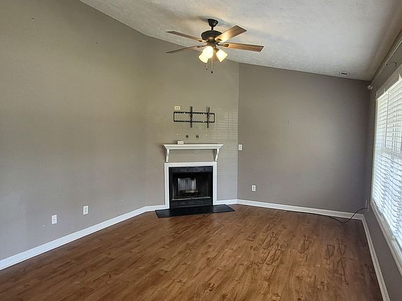2nd image of 257 Northwoods Dr