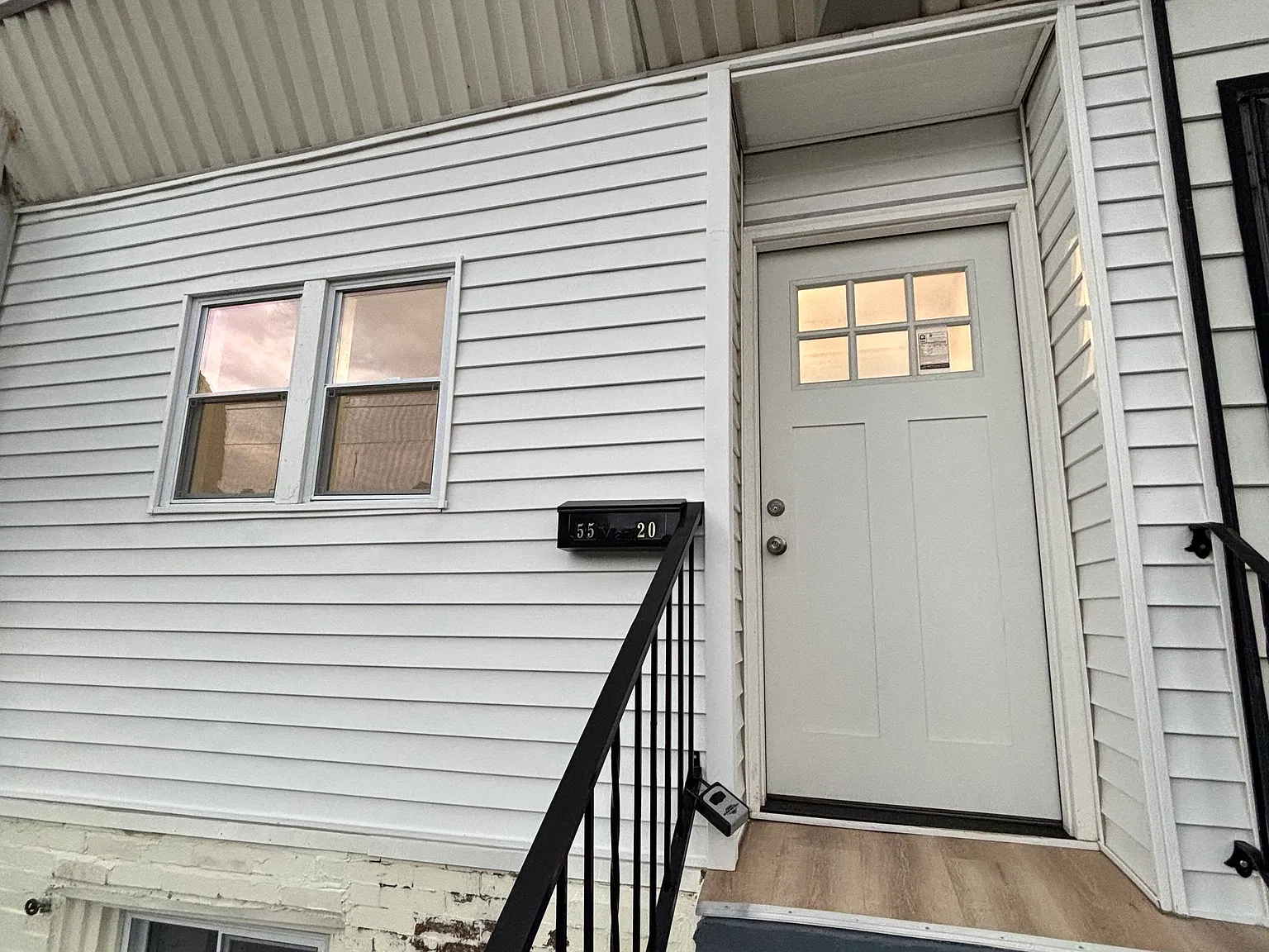 3 bed, 990 sqft, $1,850 — Photo 3