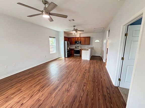 2nd image of 4417 Edward St