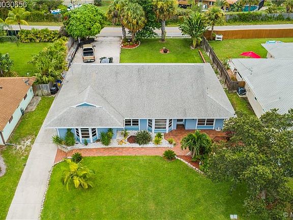 3rd image of 3764 NE Barbara Dr