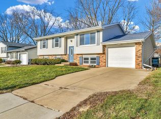 1818 Johnson Dr, Normal, IL 61761