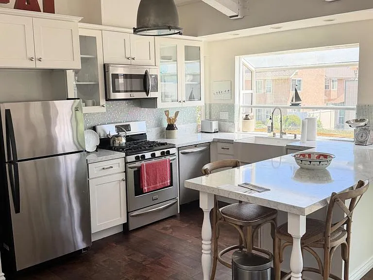 5121 Neptune Sq — Photo 14