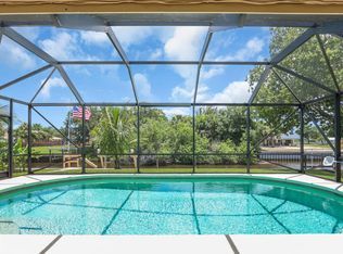 326 NE Surfside Ave, Port Saint Lucie, FL 34983