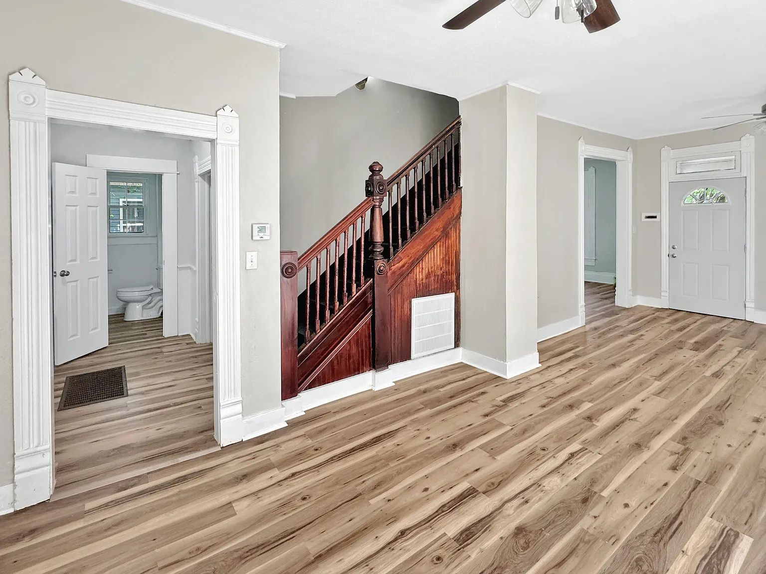 3 bed, 2.0 bath, 1872 sqft, $1,375 — Photo 2