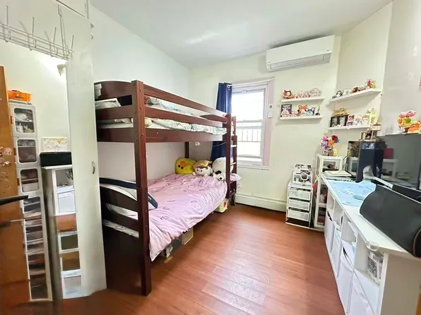 1584 West 7th Street image 5 of 8