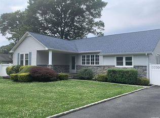 161 Pawnee Ave, Mastic, NY 11950