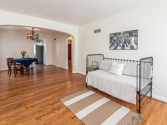 3rd image of 4147 Oleatha Ave