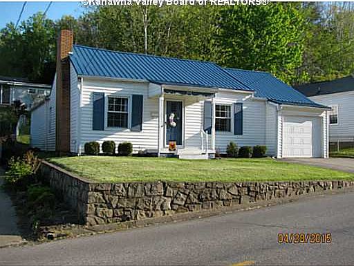 1st image of 1008 Village Dr
