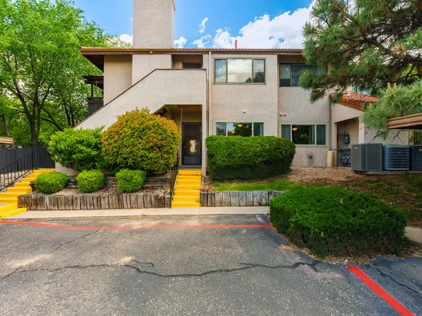 6045 McKinney Dr NE, Albuquerque, NM 87109