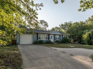 6937 Antioch Rd, Overland Park, KS 66204