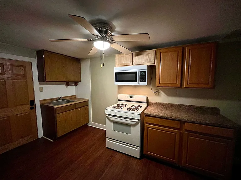 1415 N Stevens St — Photo 3