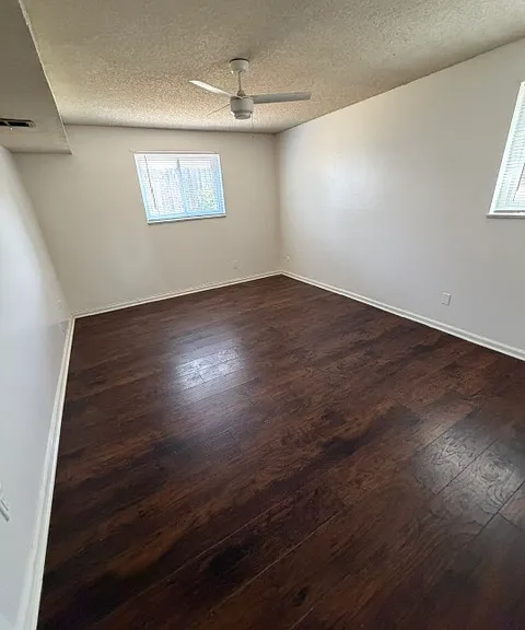 13786 Omega Cir — Photo 6