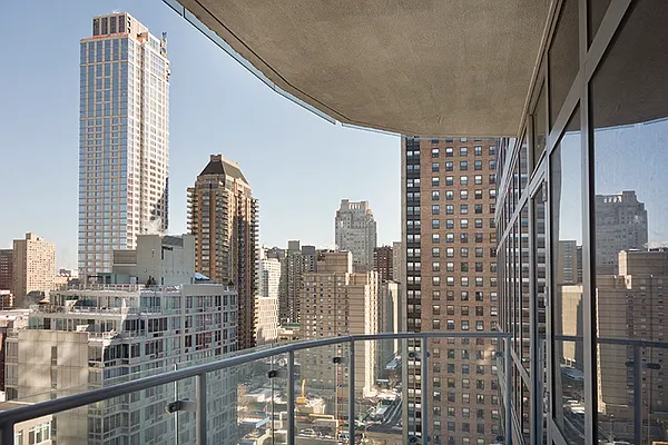 Sold by Brown Harris Stevens | media 20