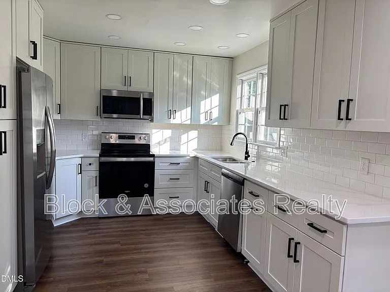 170 Devin Dr — Photo 60