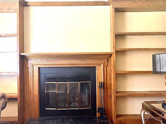 4th image of 37 Westbriar Dr