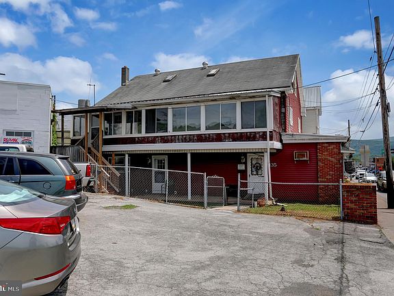 4th image of 133-137 N Juniata St