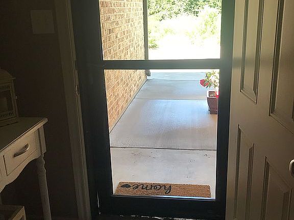 3rd image of 430 Tara Ln