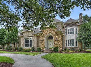 5701 Providence Country Club Dr, Charlotte, NC 28277