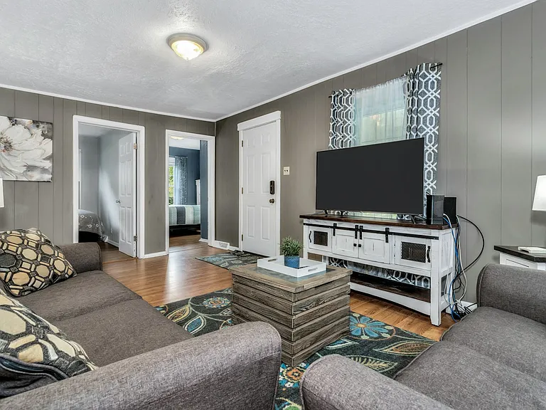 120 Fountain Way — Photo 7