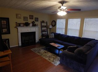 915 Shannon Rd, Loganville, GA 30052