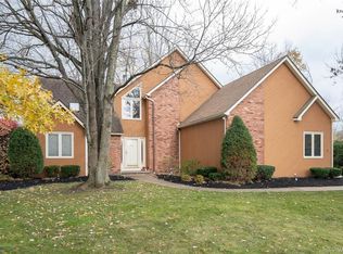 8291 Clarence Ln N, East Amherst, NY 14051