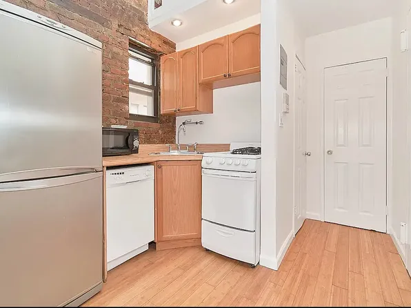 459 Park Avenue South image 3 of 4