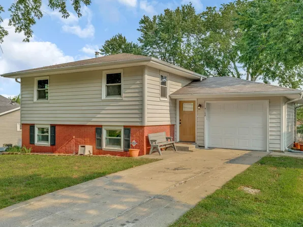 5108 SW 33rd St, Topeka, KS 66614