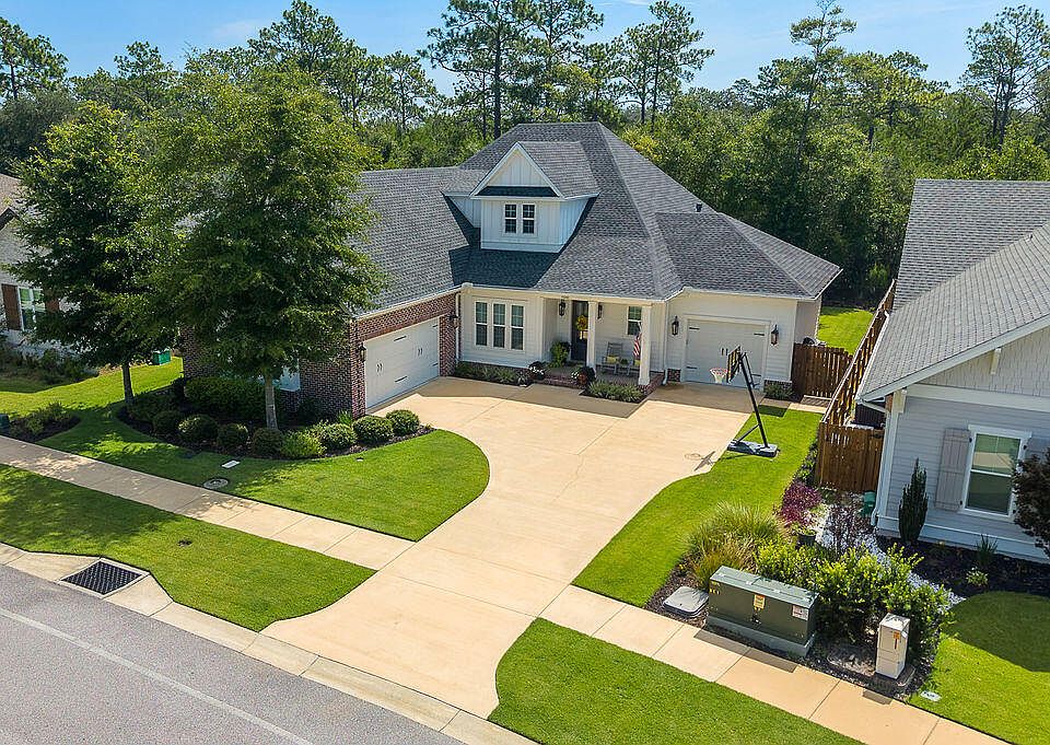 1st image of 1156 Deer Moss Loop